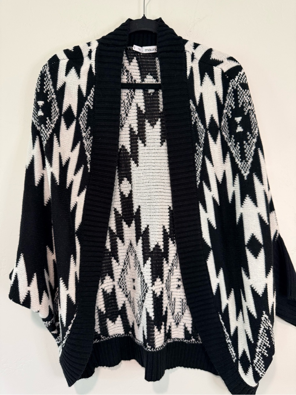 Maurices Black White Aztec Open Front Cardigan Sweater Size 1 M L Boho - Picture 2 of 9